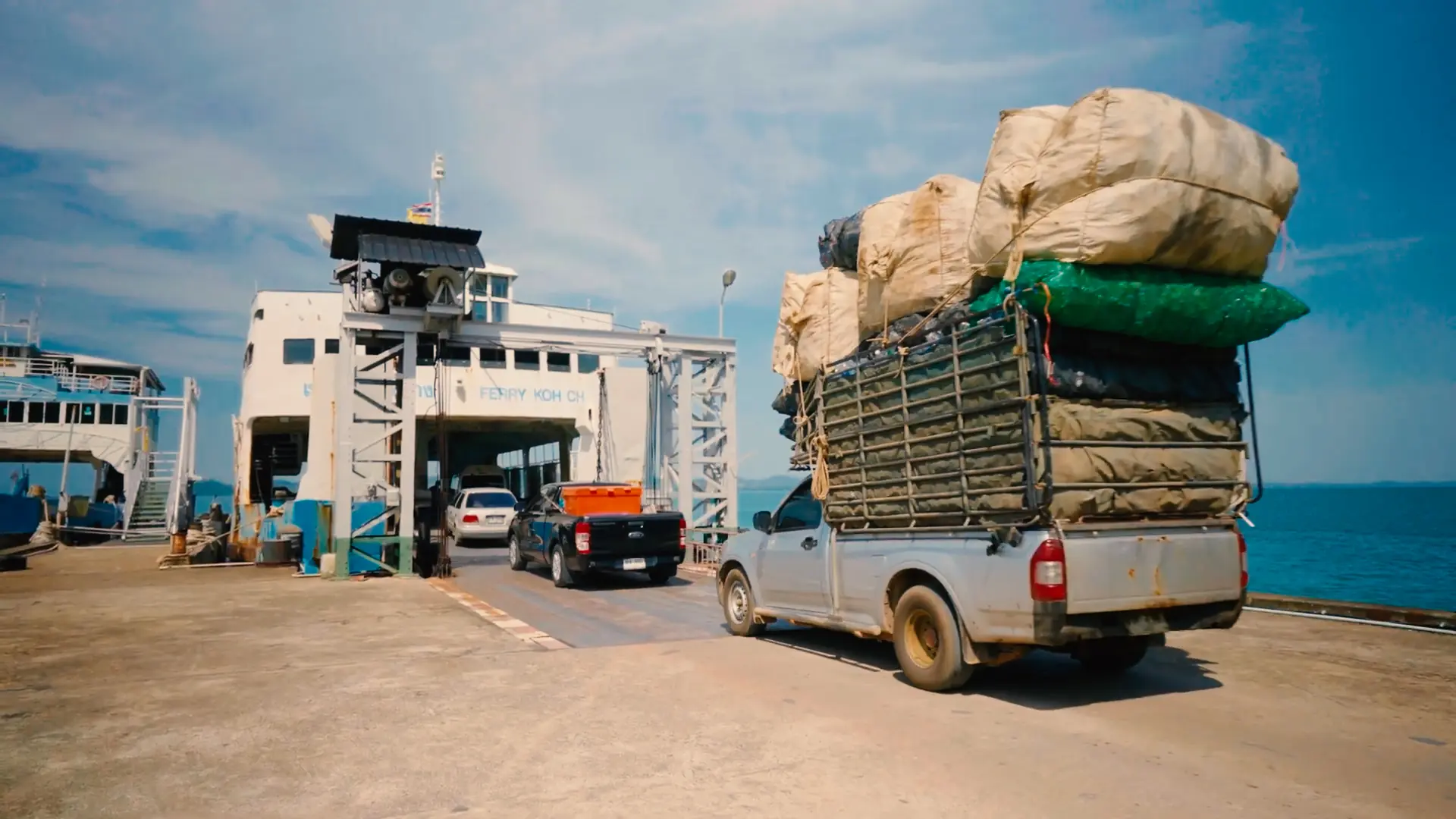 Keep Thailand Beautiful | ThaiNamthip Coca-Cola